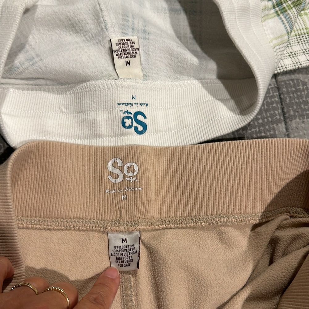 Shorts - Picture 6 of 7